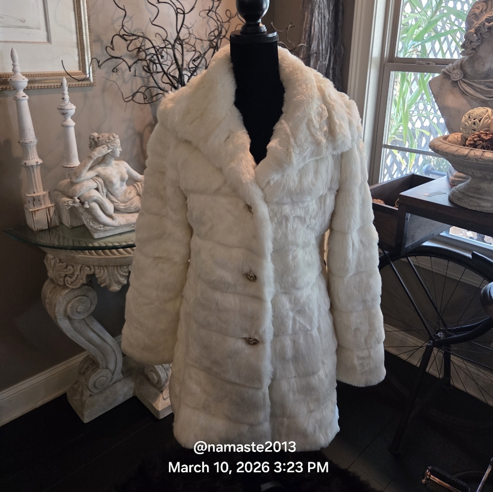 Guess Faux Fur Jacket Designer Mob Wife Winter Soft Button Up #57